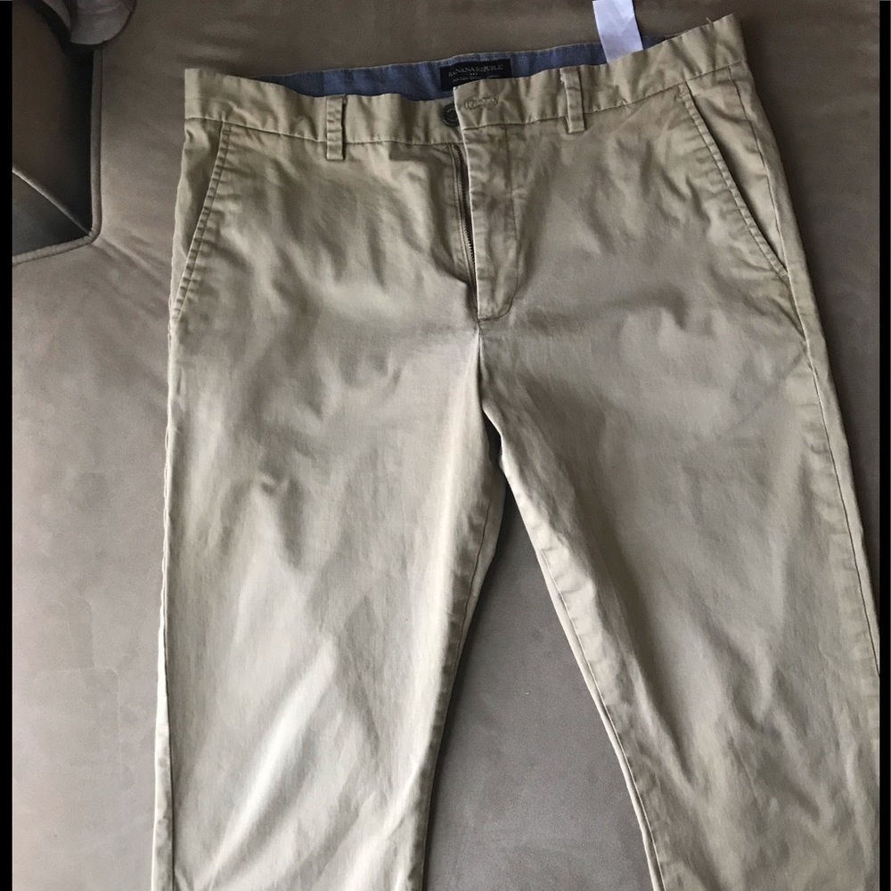 Banana Republic Fulton Chino 35 x 32